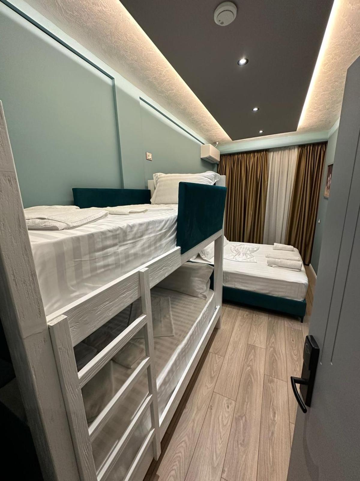Hotel Europa Kruje Bagian luar foto